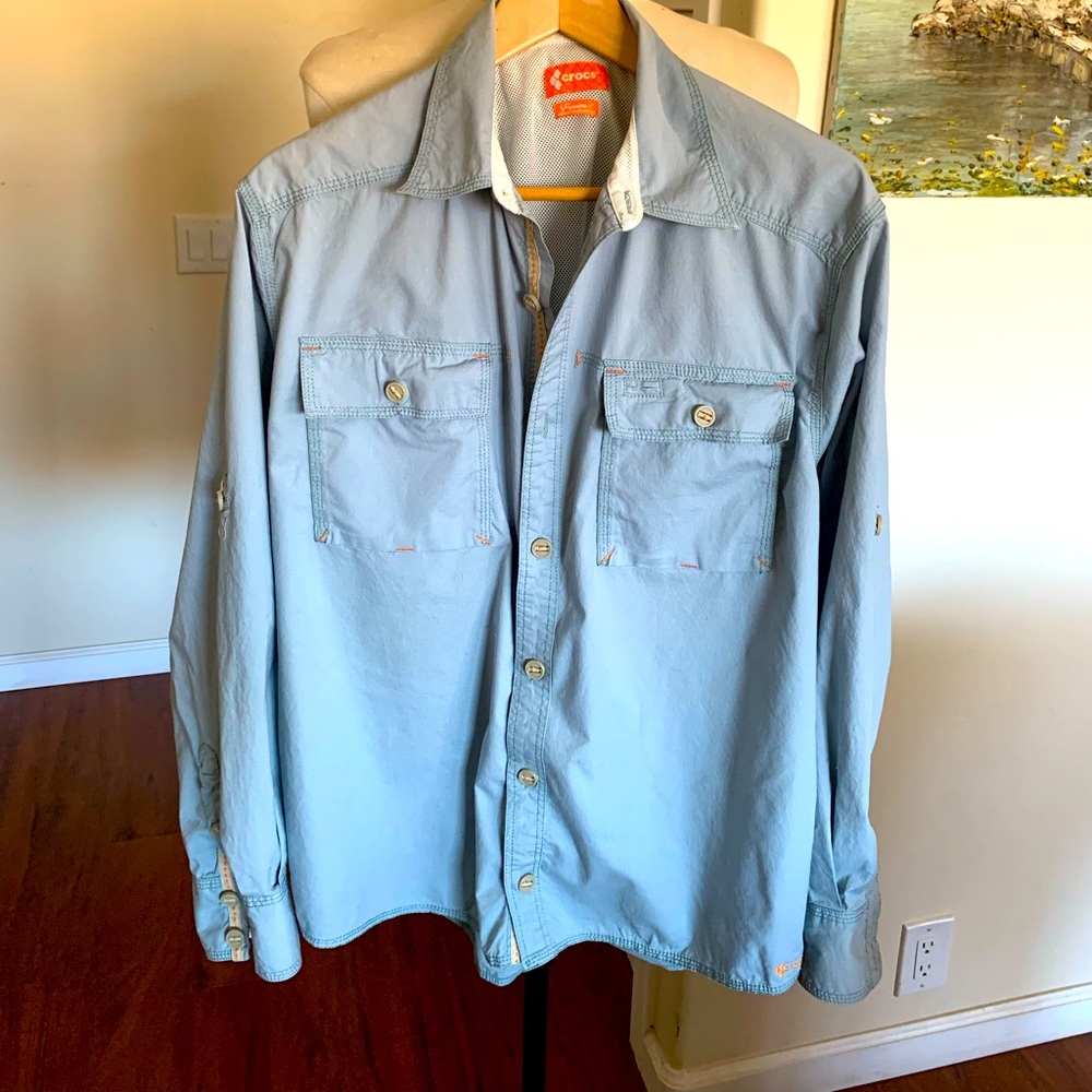 Man’s great, Crocs cotton button down shirt.